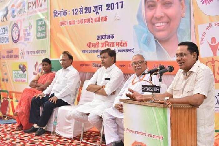 jaswant singh yadav
आप भी पढ़ें आखिर श्रम व कौशल विकास मंत्री ने राजस्थान की लड़कियों के लिए क्यों कही एेसी बात