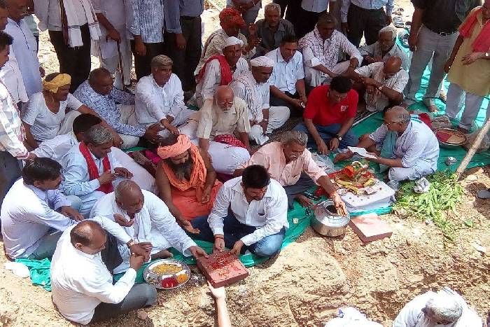 धर्मशाला का निर्माण शुरू
