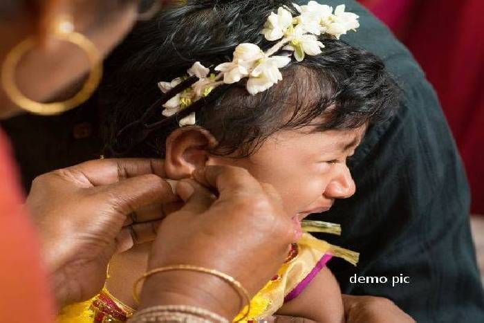 ये किस बात की सजा मिली इस बच्ची को? पढ़कर अपका मन भी बच्ची के लिए द्रवित हो उठेगा