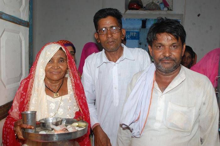 मिसाल: जब एक हिन्दू भाई ने भरा मुस्लिम बहन के भात... आपको भी होगा गर्व जब पढ़ेंगे यह खबर...