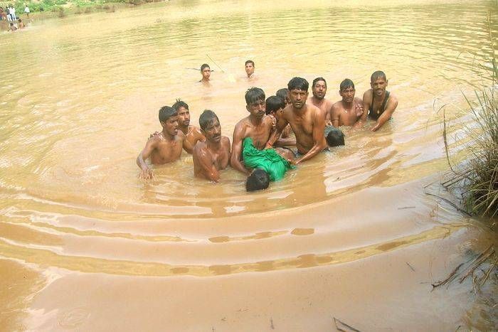 sikar सीकर: दोस्त को बचाने के चक्कर में गई तीन जान, घर में मचा कोहराम