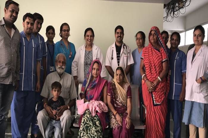 jodhpur news, premature infant delivery in jodhpur, premature childbirth in jodhpur, vasundhara hospital in jodhpur, hospitals in jodhpur, latest news in hindi साढ़े छह माह में जन्मे नवजात शिशु को जोधपुर के इस अस्पताल में मिली जिंदगी, यूं हुआ स्वस्थ