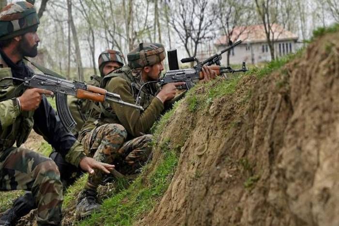 indian army जम्मू-कश्मीर: पाक ने फिर किया सीजफायर का उल्लंधन, कुपवाड़ा में सेना के 2 जवान शहीद