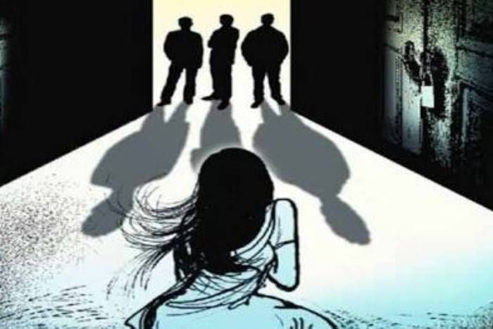 जुआरी पति ने दांव पर लगा दी अपनी ही पत्नी, जीतने वाले जुआरियों ने किया सामूहिक दुष्कर्म