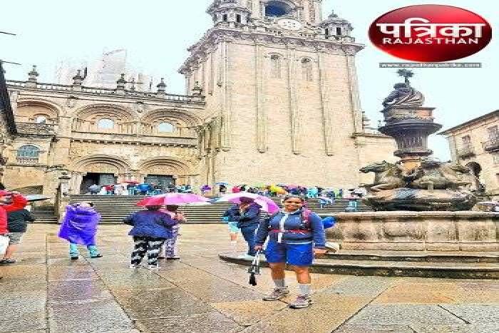 उदयपुर की महिला ने की स्पेन में धार्मिक पदयात्रा, देश की पहली महिला होने का दावा जिसने यह यात्रा पूरी की
