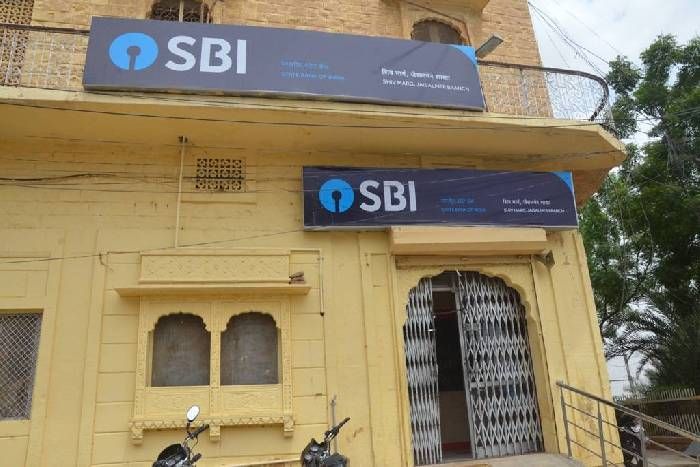 jaisalmer उदासीनता....
बहुत कुछ लुटा, फिर भी नहीं आया होश!