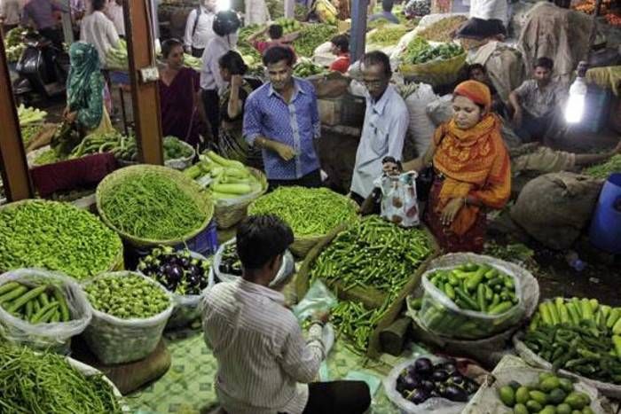 interest rates खुदरा मंहगाई गिरने से ब्याज दर में कटौती की उम्मीद बढ़ी