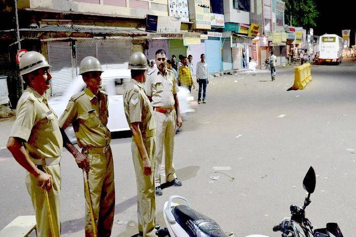 सीकर: शहर में हाई अलर्ट, सांवराद गांव जाने वाले रास्ते सीज, 24 घंटे ओर बढ़ी नेटबंदी, हर जुबां पर बस यही चर्चा आखिर क्या हुआ...