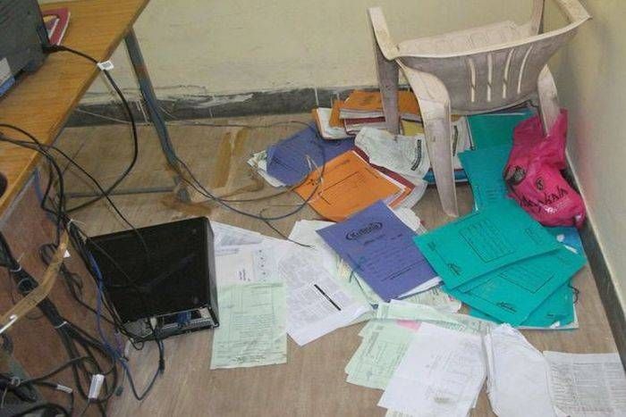 बच्चे को गलत इंजेक्शन लगाने का आरोप, अस्पताल में की तोडफ़ोड़, नौ गिरफ्तार