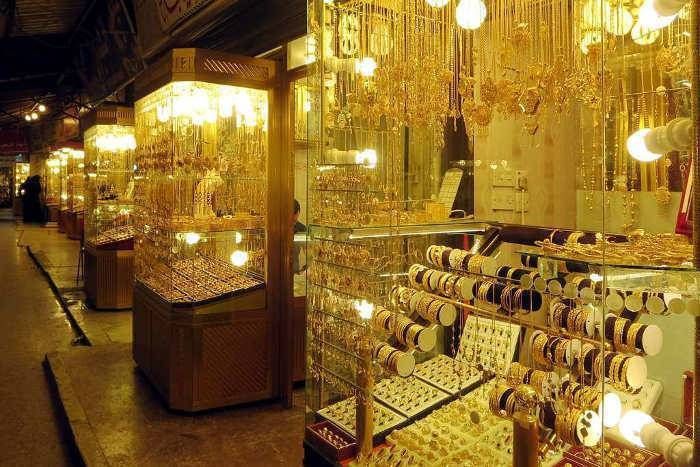 Gold चांदी में दर्ज की गई भारी गिरावट, तो 10 ग्राम सोने की कीमत 29000 से नीचे पहुंची