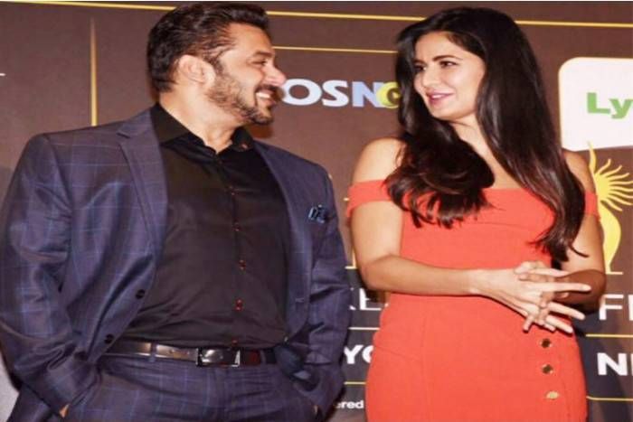 IIFA 2017:जब सलमान खान ने न्यूयॉर्क में अचानक गाया कैटरीना कैफ के लिए गाना,वीडियो हुआ वायरल
