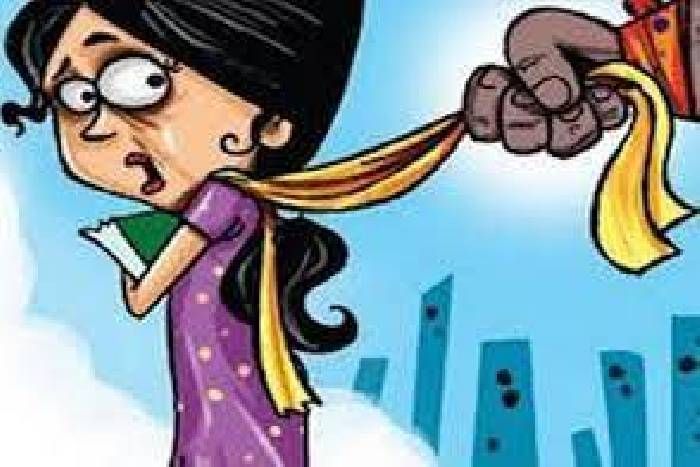 Accused of school girls tampering arrest by Kota Police OMG! स्कूल जाती बच्चियों पर थी इस हैवान की बुरी नजर, चॉकलेट का लालच दे करता था
