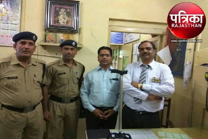 अगर आपका सामान भी ट्रेन में छूट जाता है तो घबराइए नहीं, उदयपुर की यह खबर लगा देगी आपकी सभी शंकाओं पर विराम