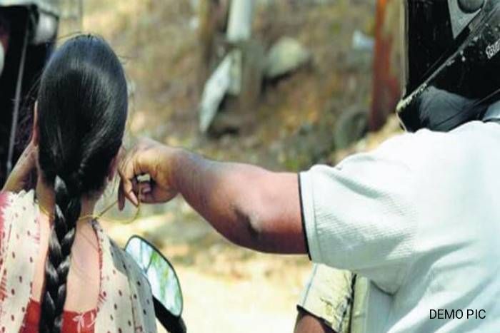 chain snatching फिर हुए चेन स्नेचर गिरोह सक्रिय, तीन महिलाओं की चेन टूटी