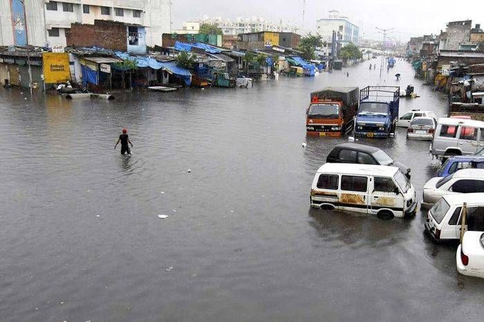 Sikar Also Affected From Gujarat Rain गुजरात की बारिश ने सीकर को दिया तगड़ा झटका, हर घर हुआ परेशान