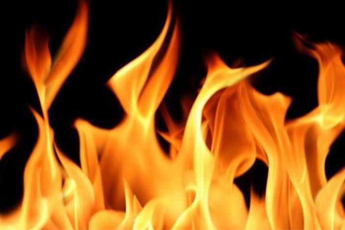 fire सिरफिरे आशिक ने देवर-भाभी पर पेट्रोल डाल लगाई आग