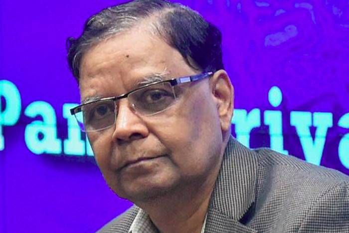 कहीं संघ की नाराजगी ताे नहीं पानगढिय़ा के इस्तीफे की वजह? किसानों पर आयकर लगाने के सुझाव से विवादाें में थे
