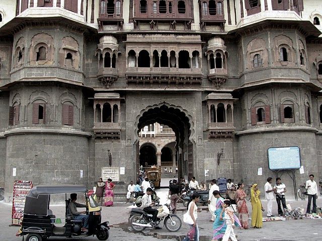 450 करोड़ के इंतजार में लटकाया रेल रेस्टोरेंट का प्रोजेक्ट