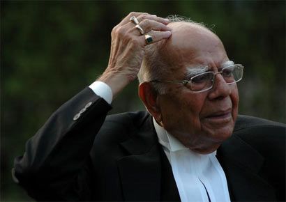 Ram Jethmalani, Controversial, Statement, Lord Ra MP के प्रमोशन में आरक्षण मामले पर ये क्या बोल गए जेठमलानी