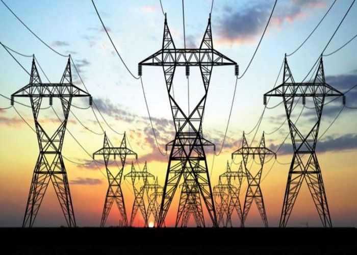घरेलू मीटर से तन रहा था चार मंजिला अपार्टमेंट