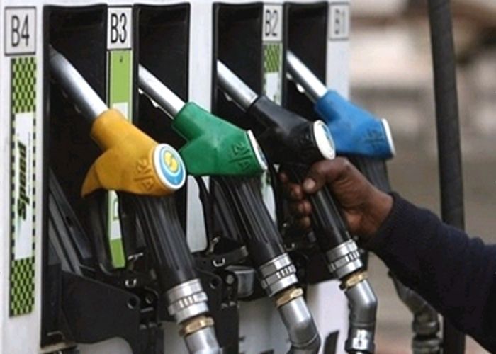 petrol pump closed महंगाई की मार ! पेट्रोल 3.07 रुपए, डीजल 1.90 रुपए महंगा