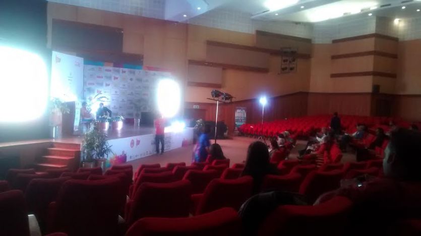 Lucknow literature carnival: पहले दिन खाली पड़ी रहीं कुर्सियां, INTOLERNACE का मुद्दा रहा चर्चा में
