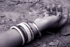 women death मां समेत दो बच्चे का शव कुंए से कुंए से बरामद, फैली सनसनी